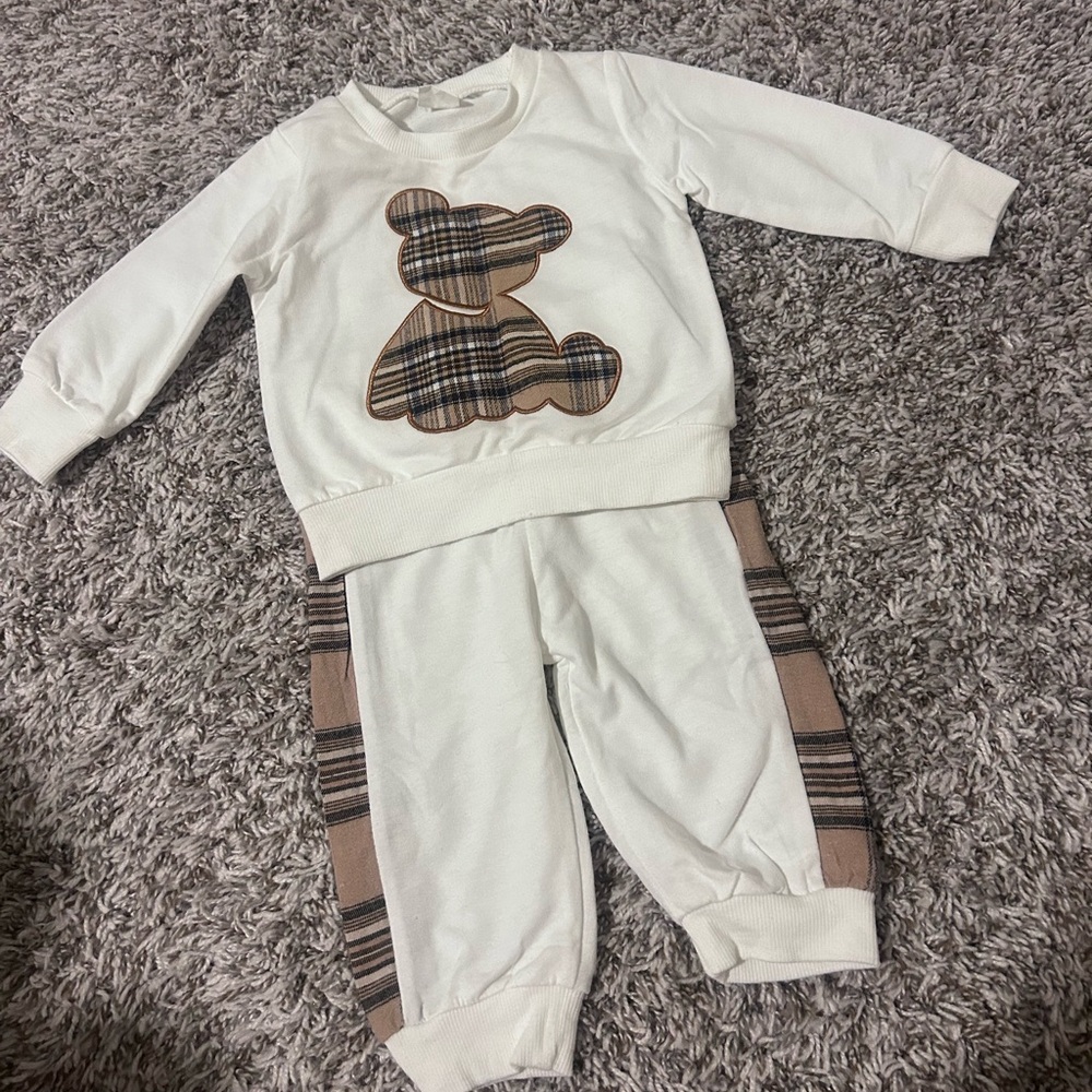 Baby Sweatshirt and Sweatpants Set
